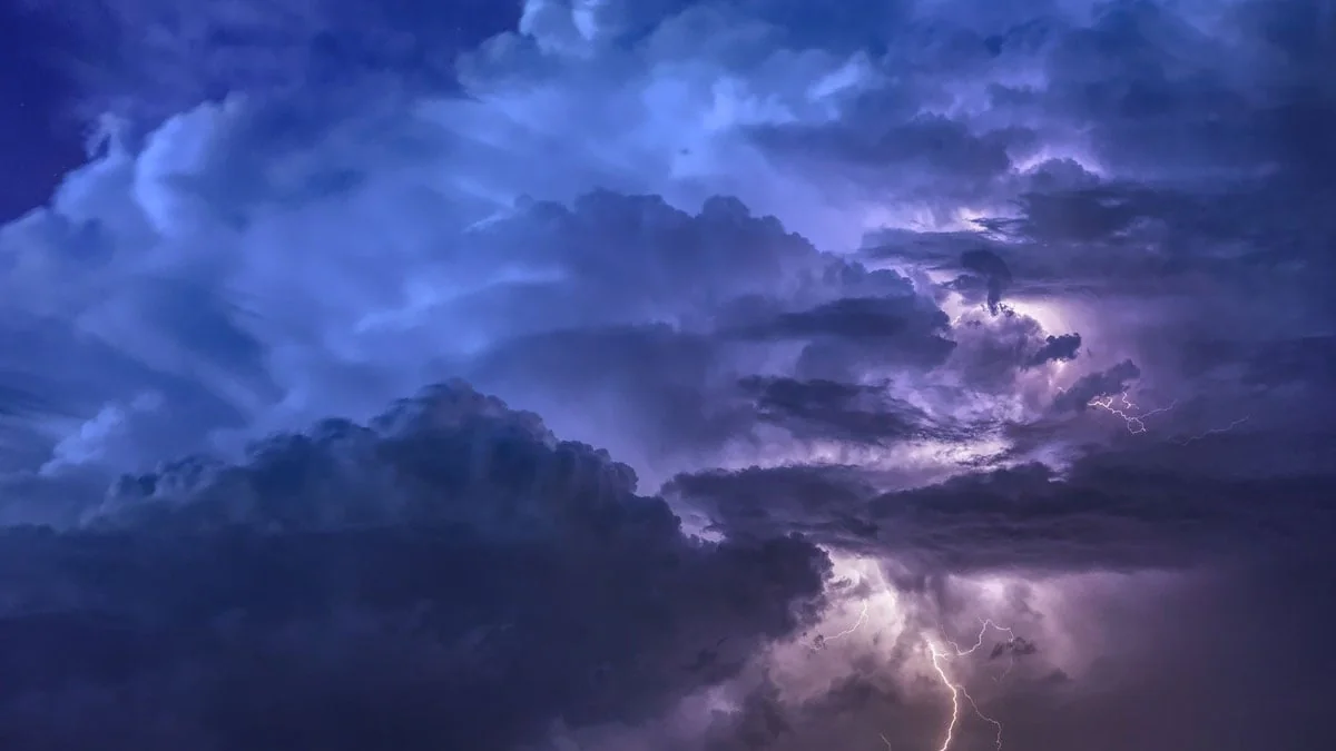 Heftige Gewitter: Nach heißen Temperaturen droht Dauerregen
