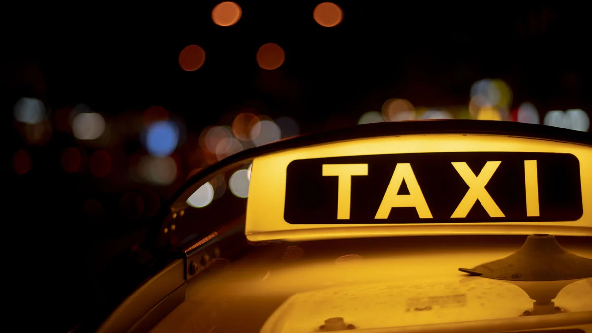 München: Ärzte, Schwestern und Pfleger dürfen ab sofort kostenlos Taxi fahren
