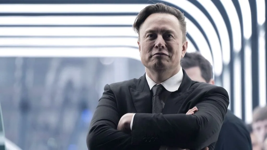 Nachtklub-Gründer und Soundcloud-Karriere: 10 verrückte Dinge über Elon Musk, die du noch nicht wusstest