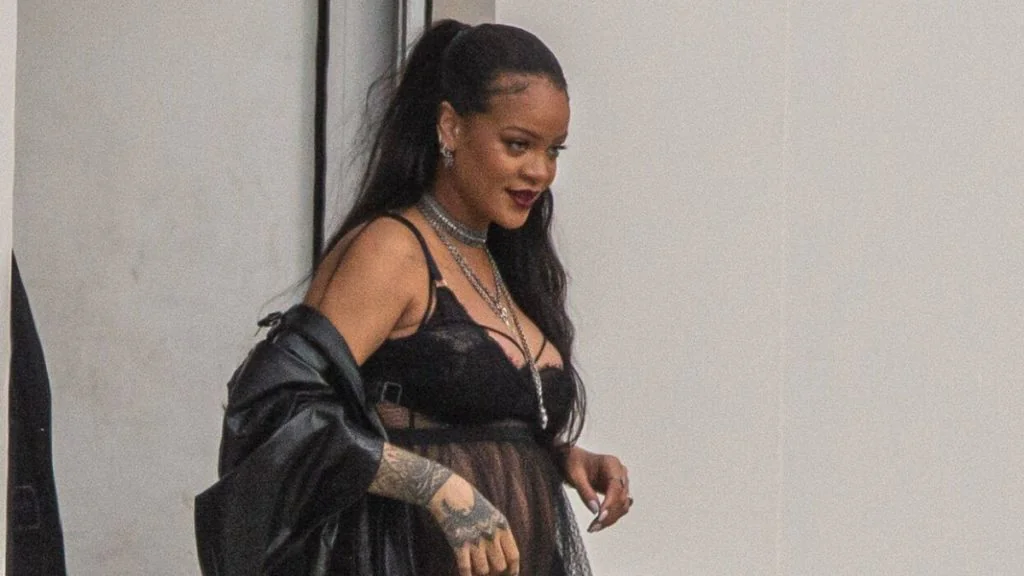 Verrückt: Fans rätseln über Namen von Rihannas Baby