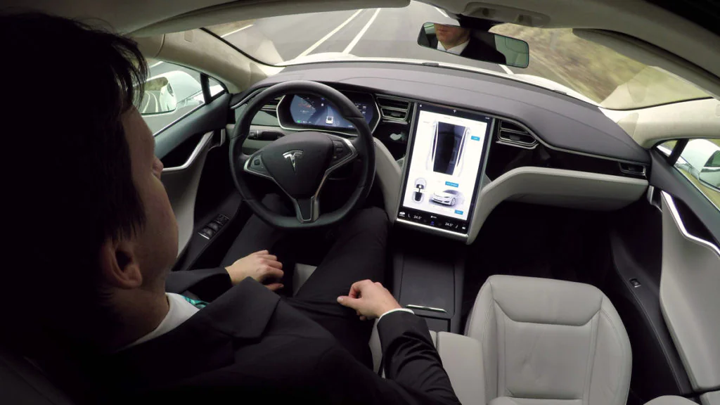 „Lebensgefährlich“: Warnung vor Teslas Autopilot