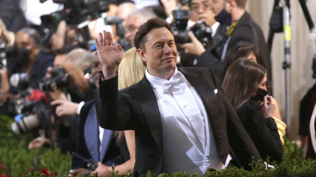elon-musk-schickt-twitter-chef-kackhaufen-emoji