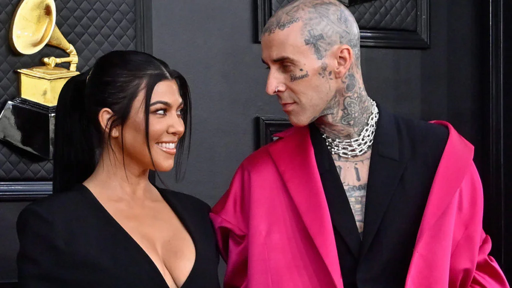„Gott rette Mich“: Travis Barker kämpft im Krankenhaus um seine Gesundheit