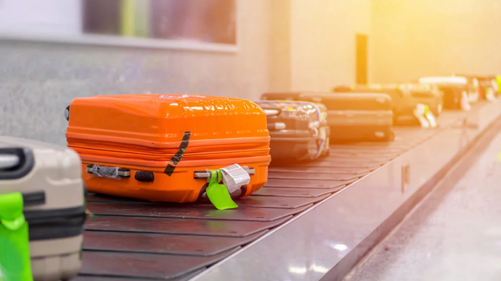 Gepäckausgabe: Mit diesem Flughafen-Trick kommt dein Koffer immer zuerst