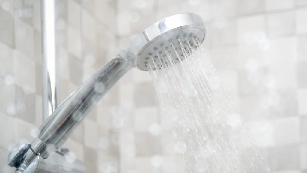 Zu hohe Kosten: Erste Vermieter rationieren warmes Wasser