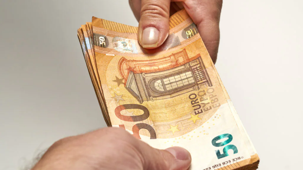 Inflationsbonus: Wer 3.000 Euro steuerfrei erhält