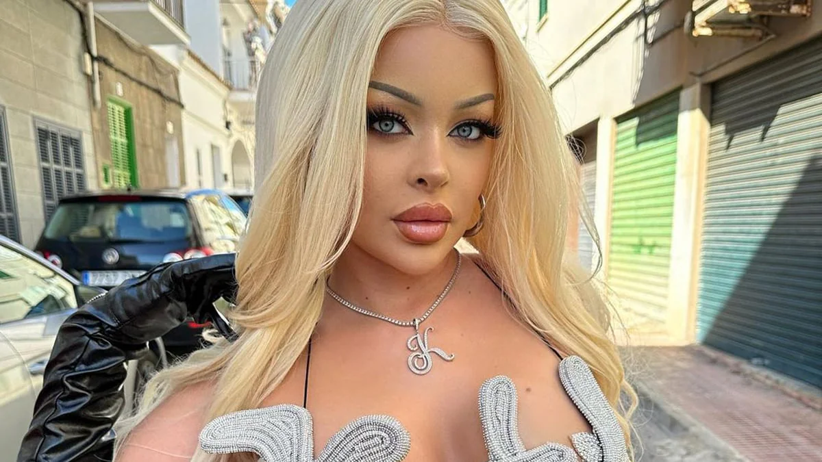 Katja Krasavice provoziert Fans mit heißen Halloween-Dessous