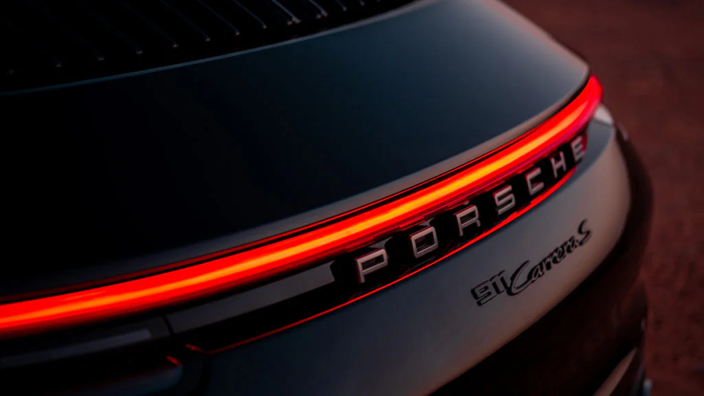 Porsche ersetzt Benzin durch Luft und Wasser