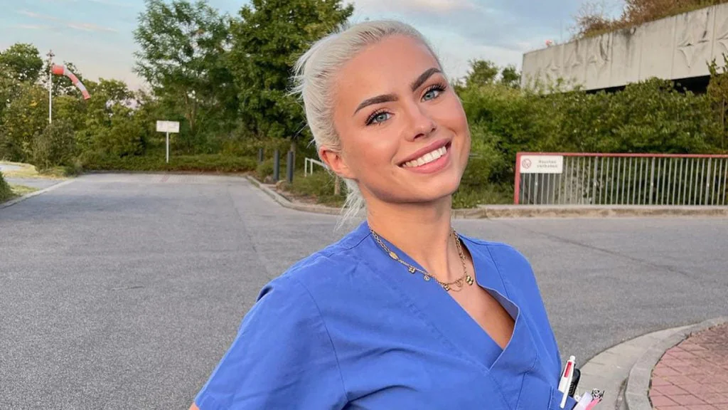 „Sexiester Dortmund-Fan“: Krankenschwester zieht alle Blicke auf sich