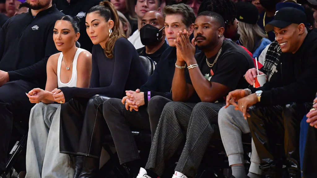 „Weine mich nachts in den Schlaf“: Kim Kardashian überrascht mit Geständnis
