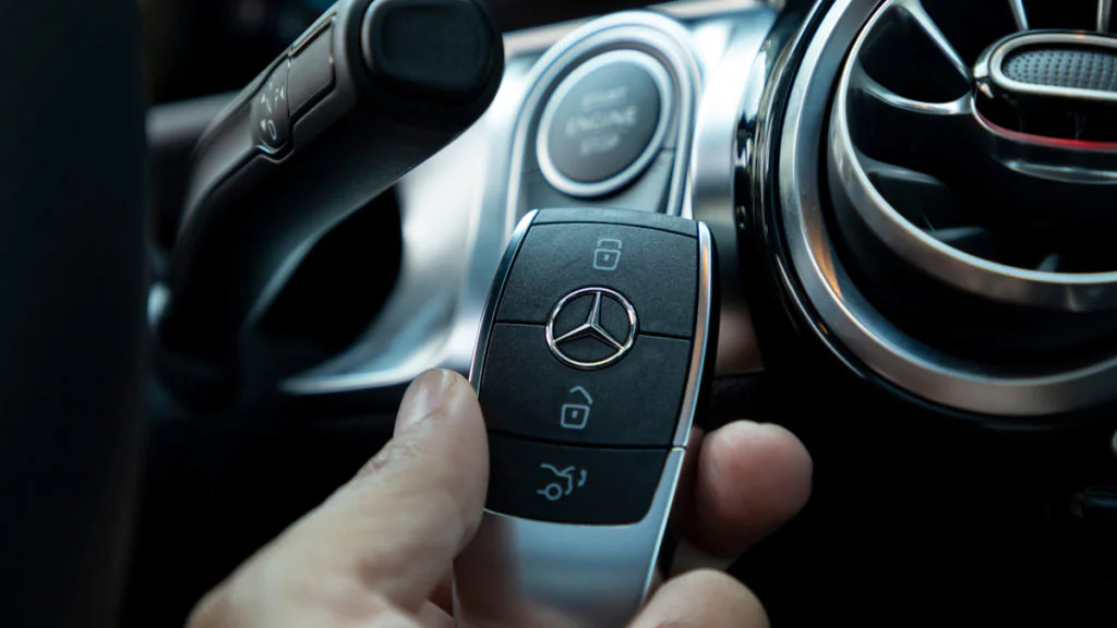 Mega-Summe: Mercedes zahlt bis zu 24.000 Euro an Praktikanten
