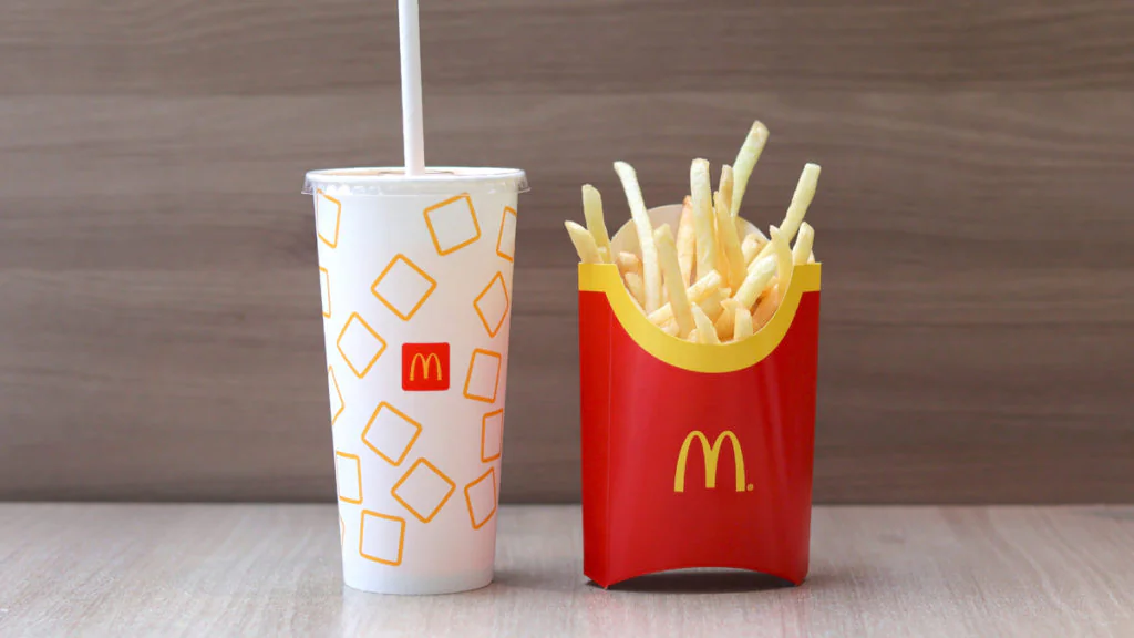 Bei McDonald’s: Geheime Chips in Getränkebechern versteckt