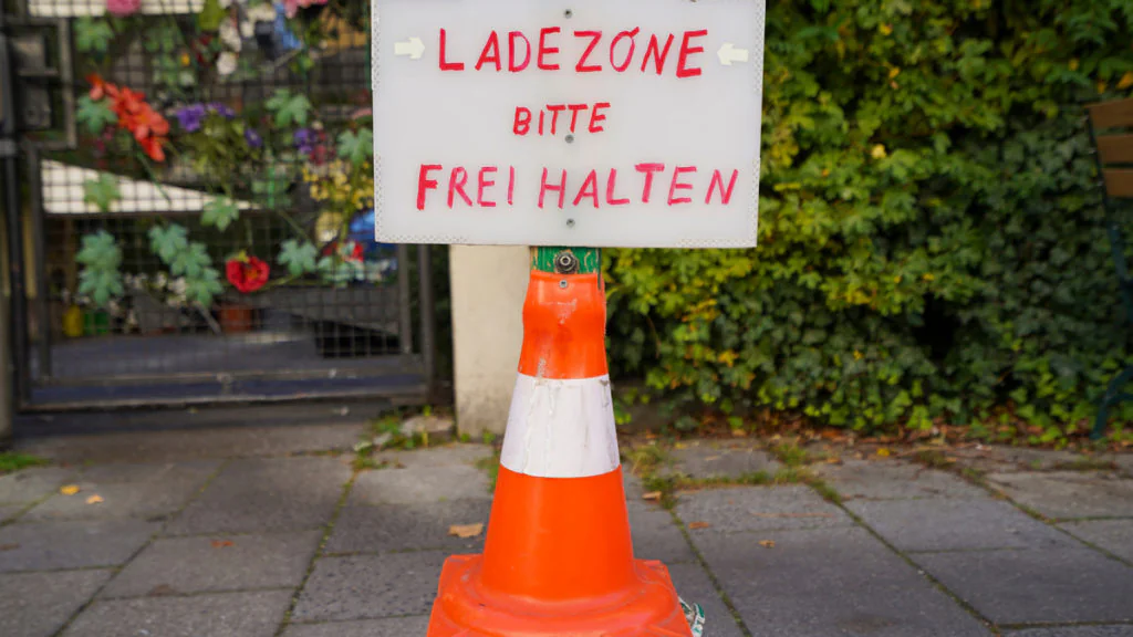 Bei Missachtung wird es teuer: Deutschland bekommt neues Verkehrsschild