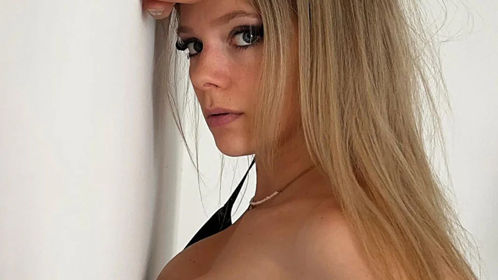 Anne Wünsche enthüllt: So viel Geld verdient sie mit Nacktfotos