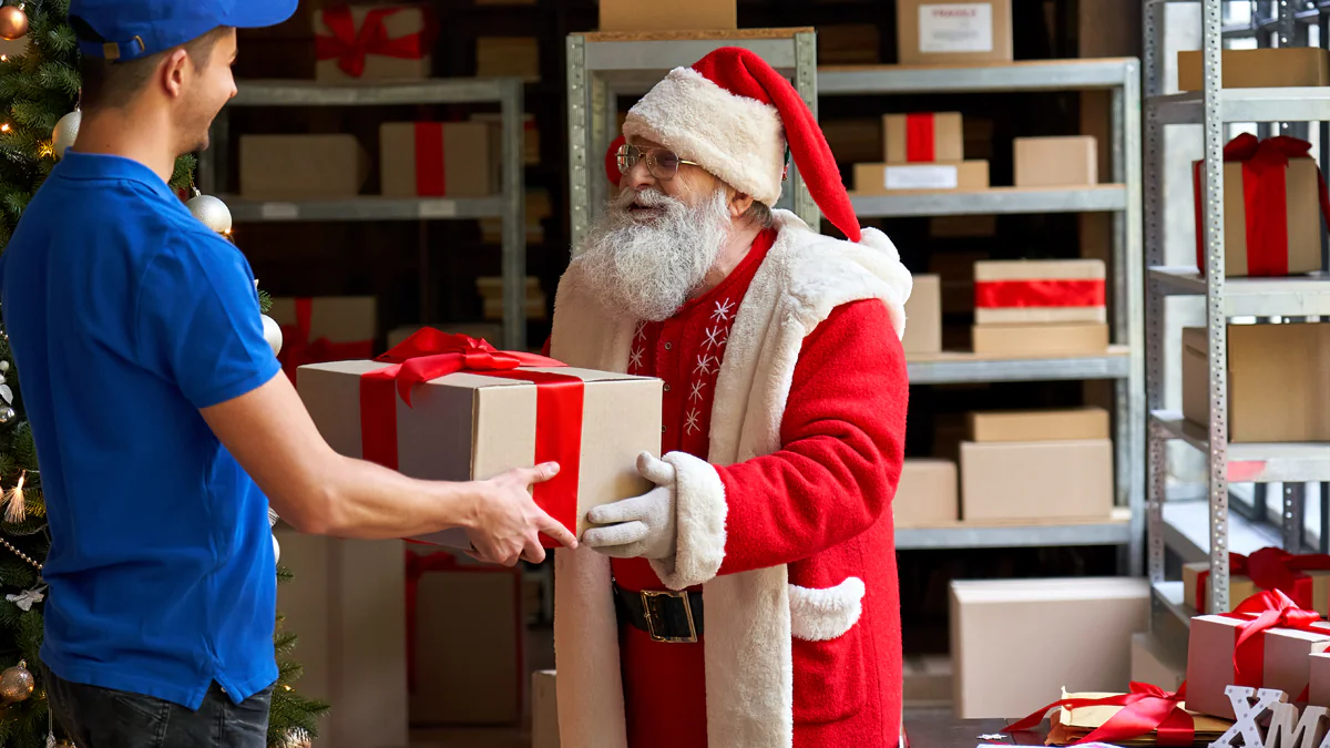 Weihnachtspakete 2023: Das sind die Abgabefristen bei DHL, Hermes und Co.