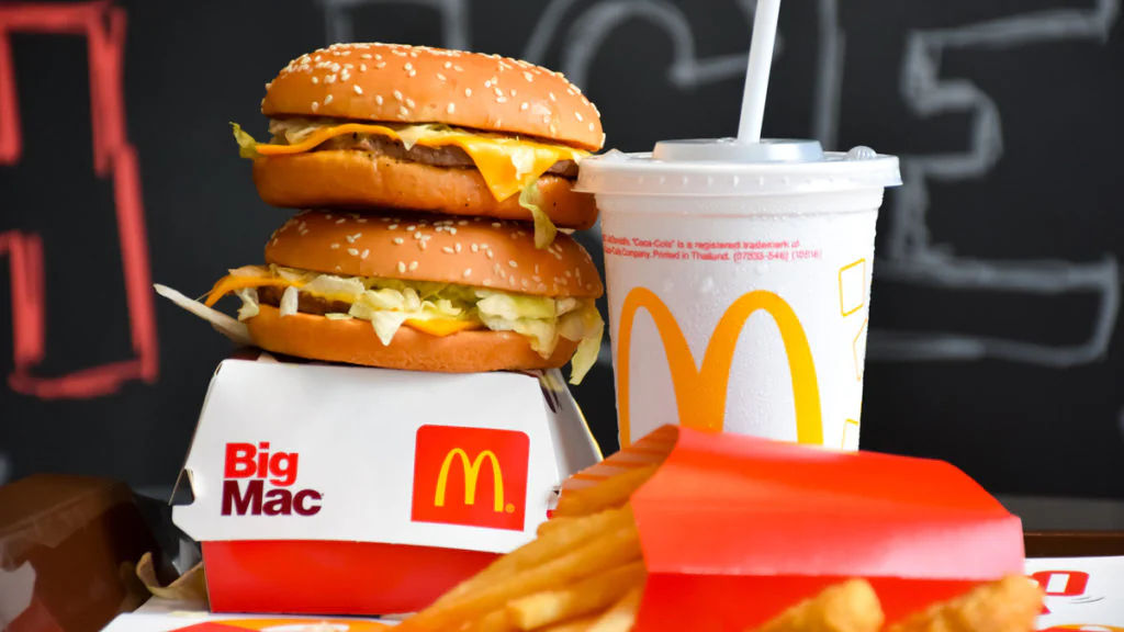 McDonald's: So hoch ist das Gehalt beim Fast-Food-Giganten