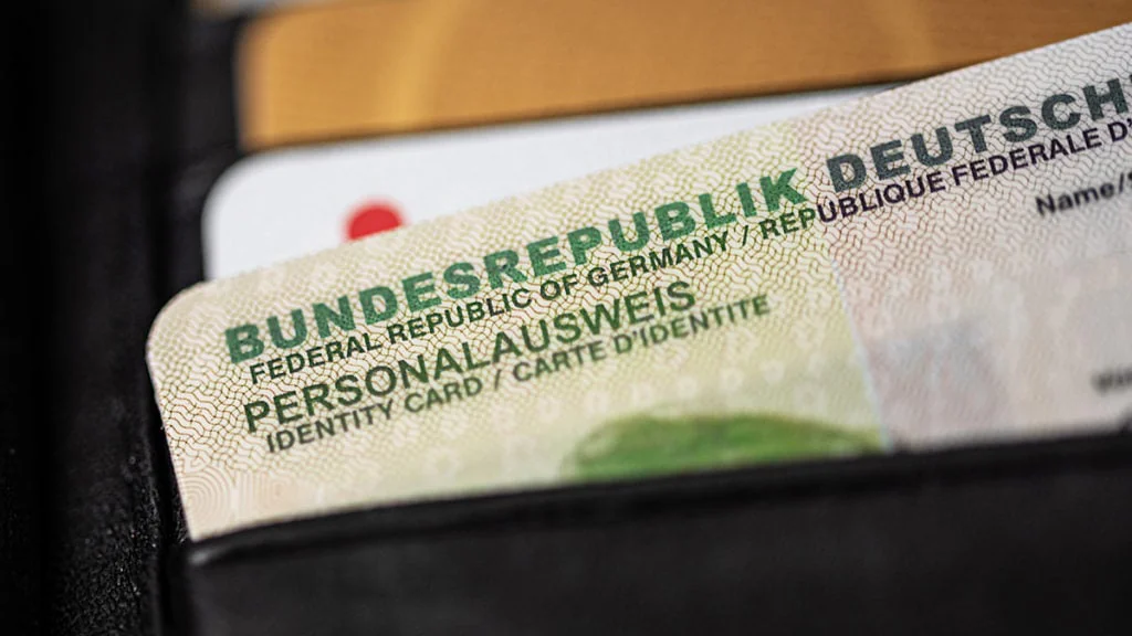 Personalausweis und Reisepass: Bundesregierung plant Änderung