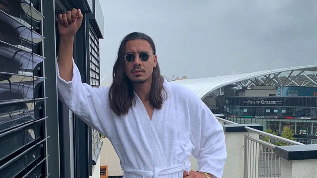 Apache 207 Vermögen: So viel Geld hat der Rapper
