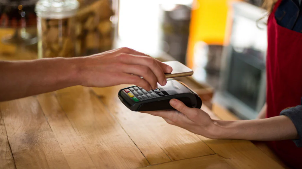 Konkurrenz für PayPal und Apple: Neues Bezahlsystem kommt im Juni