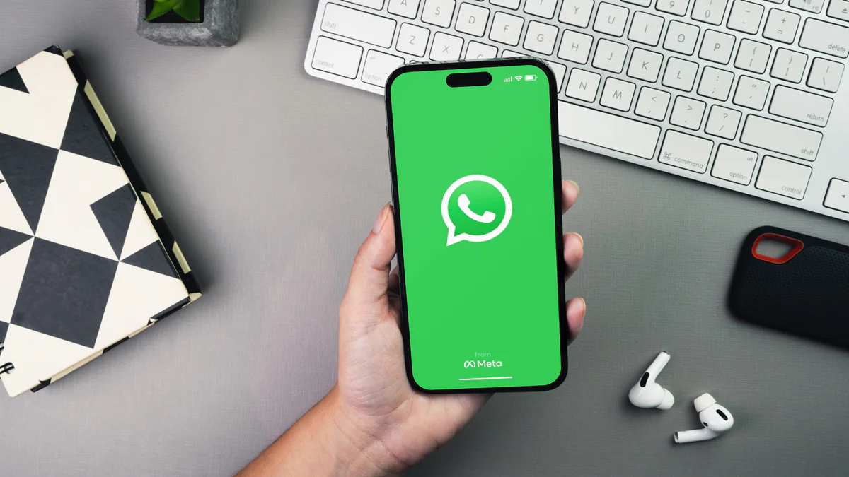 Versteckte WhatsApp-Funktion: User sollen Plus-Symbol länger gedrückt halten