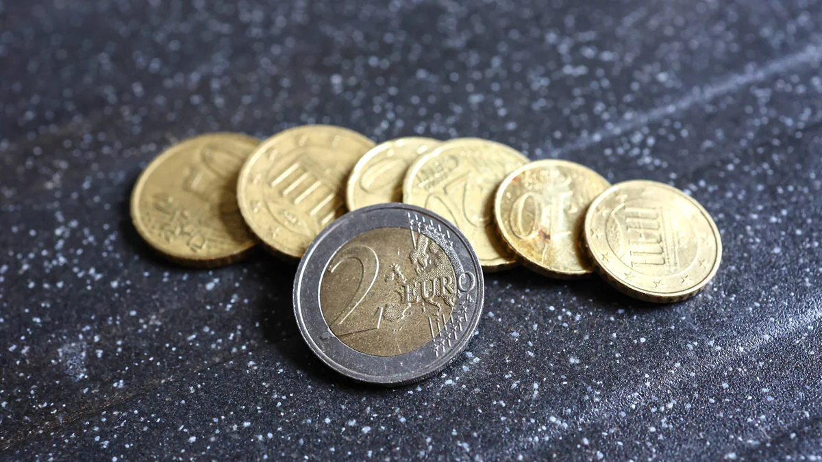 In Deutschland im Umlauf: 2-Euro-Münze ist 200 Euro wert