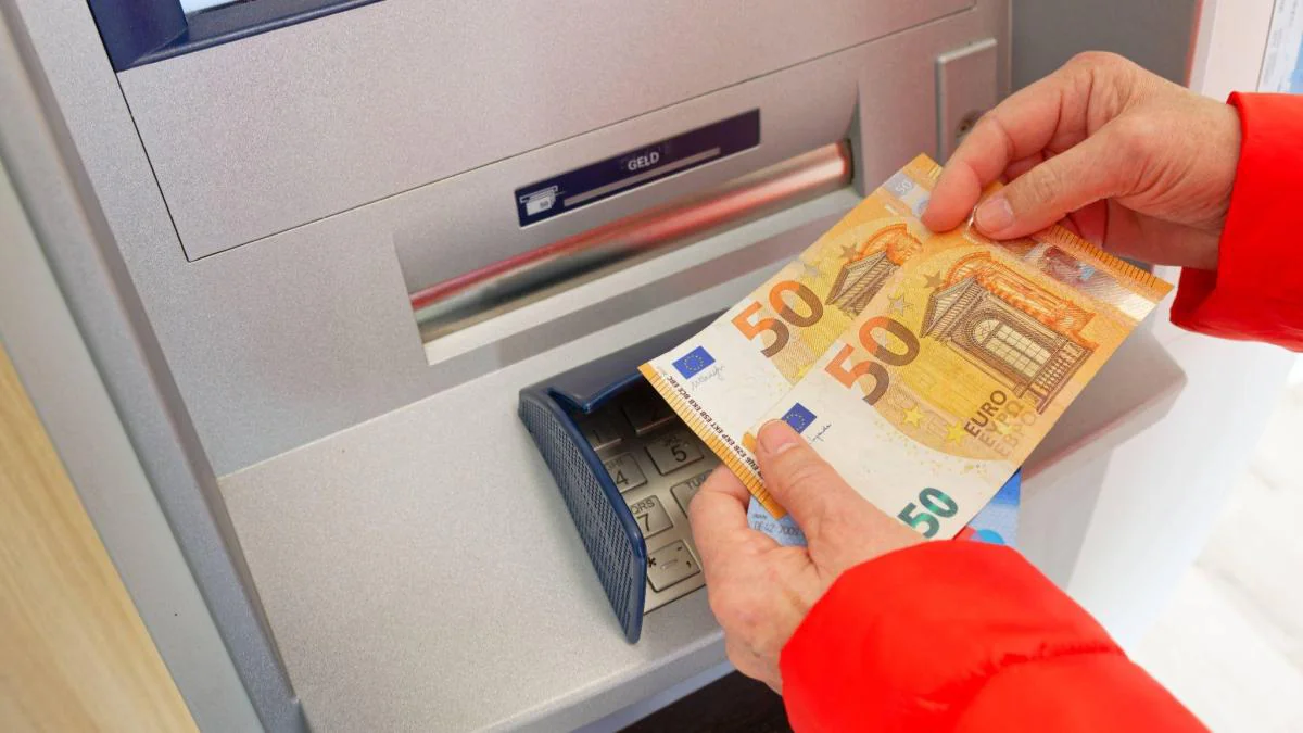 geld-so-bekommst-du-unzulaessige-bankgebuehren-zurueck