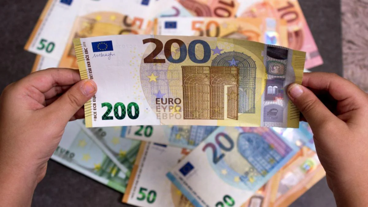 Zuschuss vom Staat: Seit dem 1.1.2024 betrifft es viel mehr Menschen