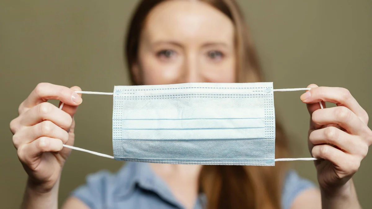 Neue Corona-Variante „XEC“ breitet sich aus: Das sind die Symptome