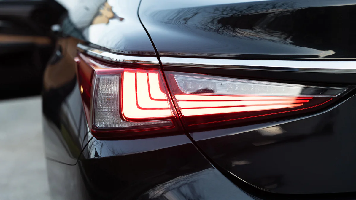 Hohes Bußgeld: Blinker-Verbot in Deutschland entfacht Diskussion unter Autofahrern