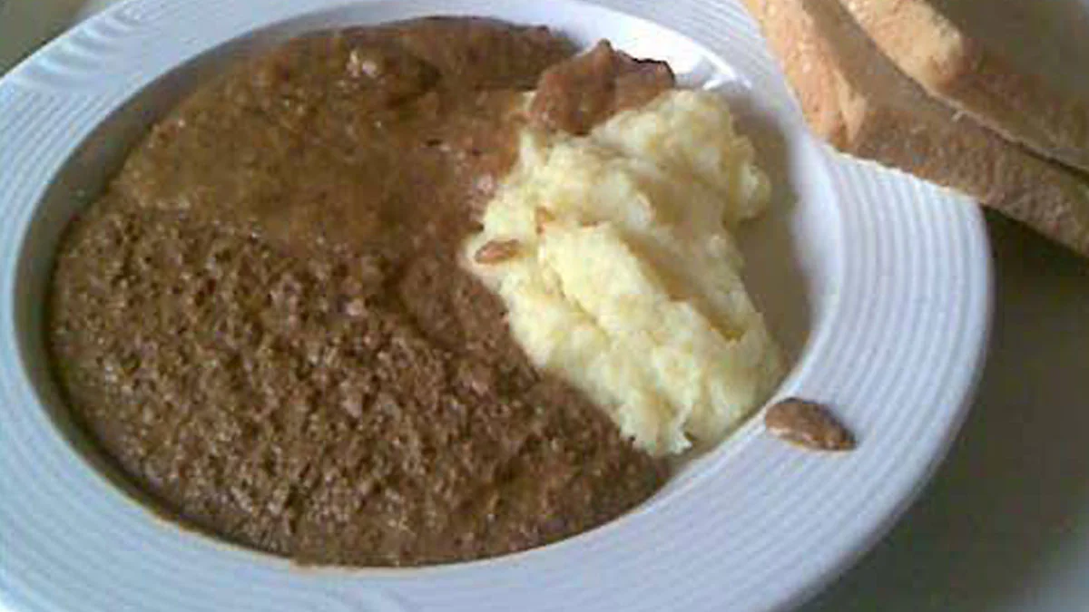 Jürgen (63) bekam dieses Essen im Altenheim: Facebook-Nutzer sind fassungslos