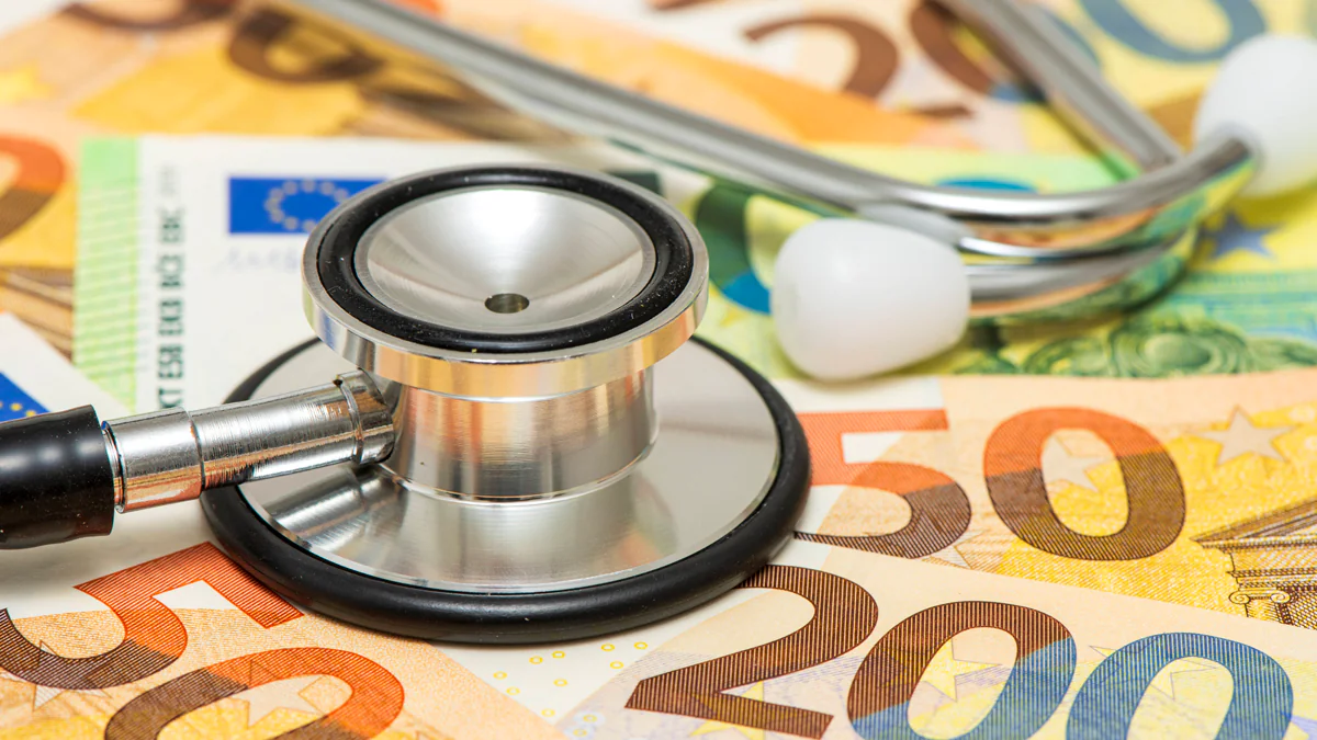 juli-krankenkassen-erhoehen-beitraege