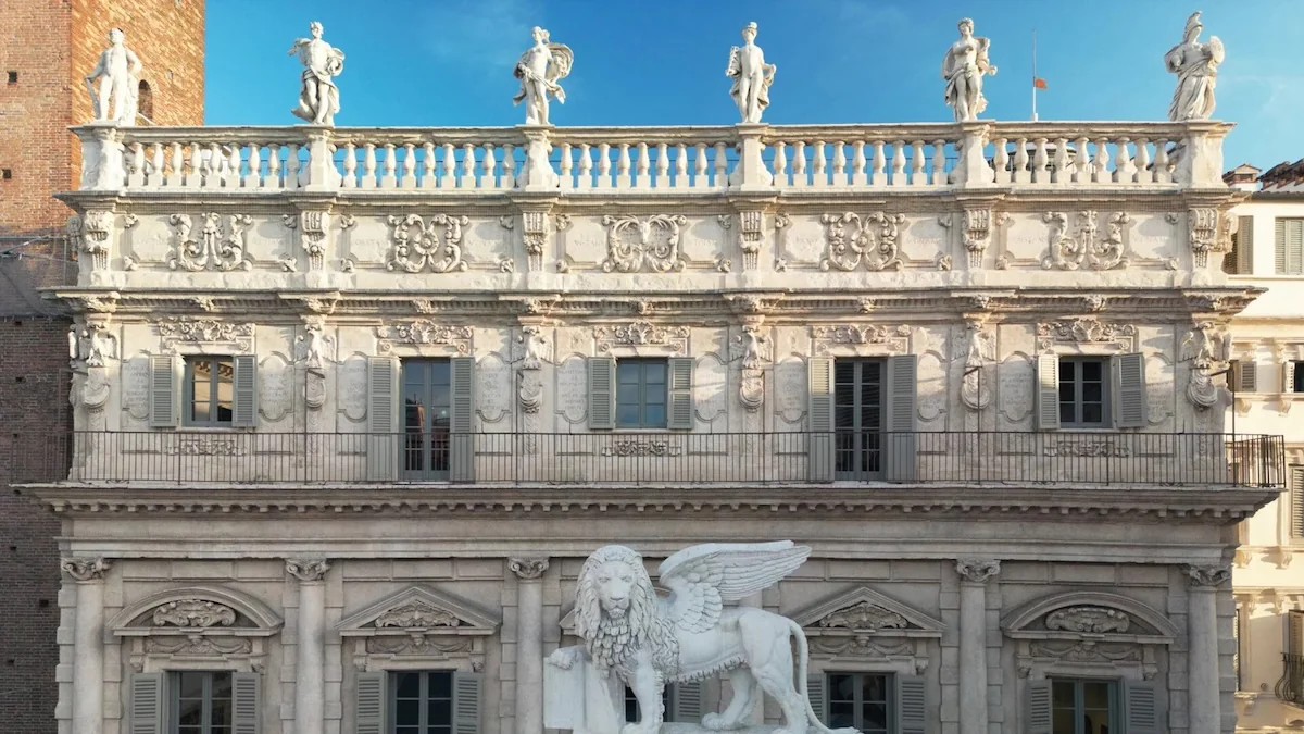 Fassade des Palazzo Maffei in Verona