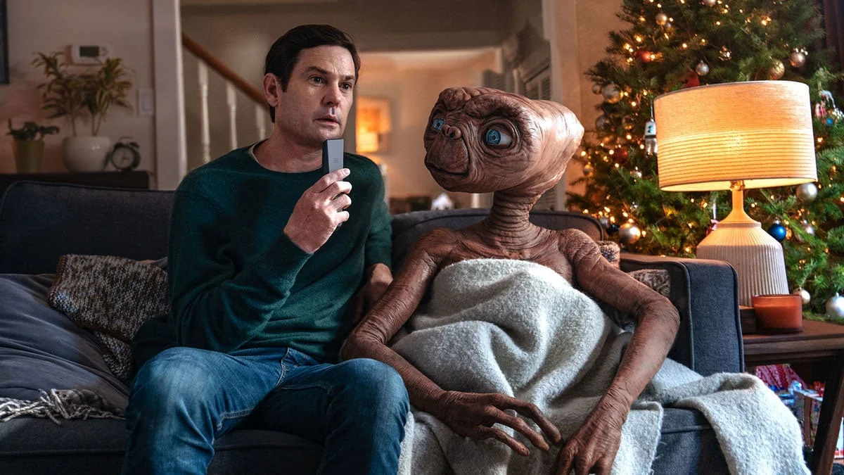 Werbespot: E.T. besucht an Weihnachten seinen alten Freund Elliott
