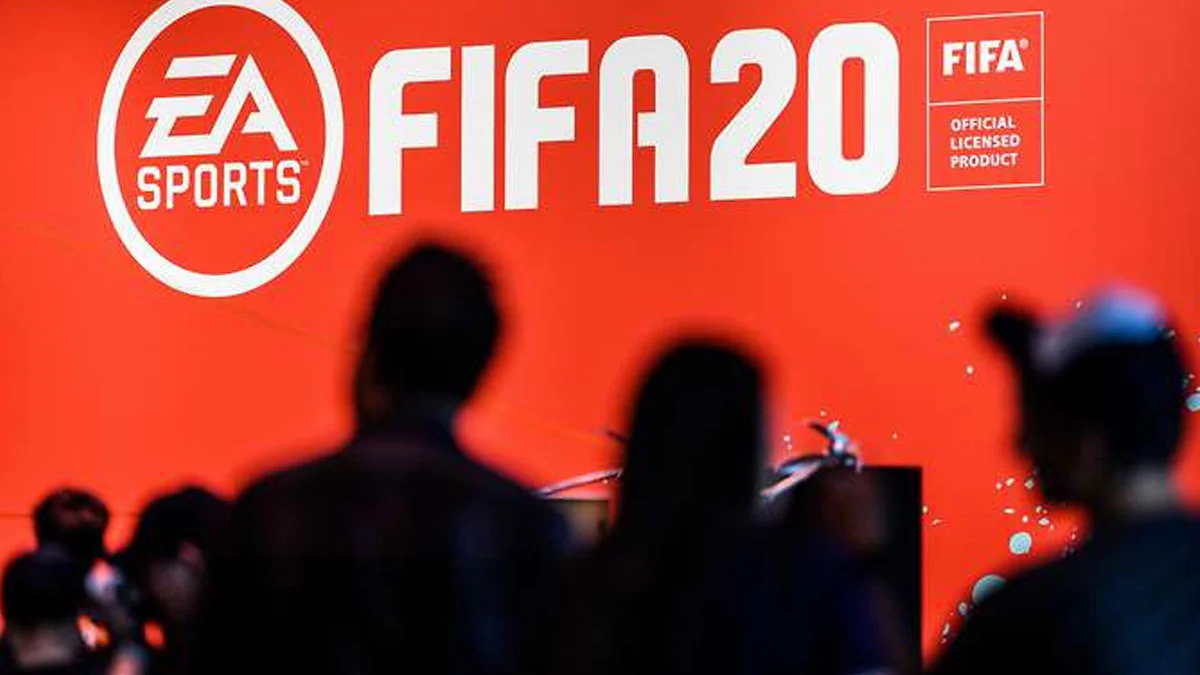 Ein Friseur schneidet dir kostenlos die Haare, wenn du ihn bei FIFA 20 besiegst