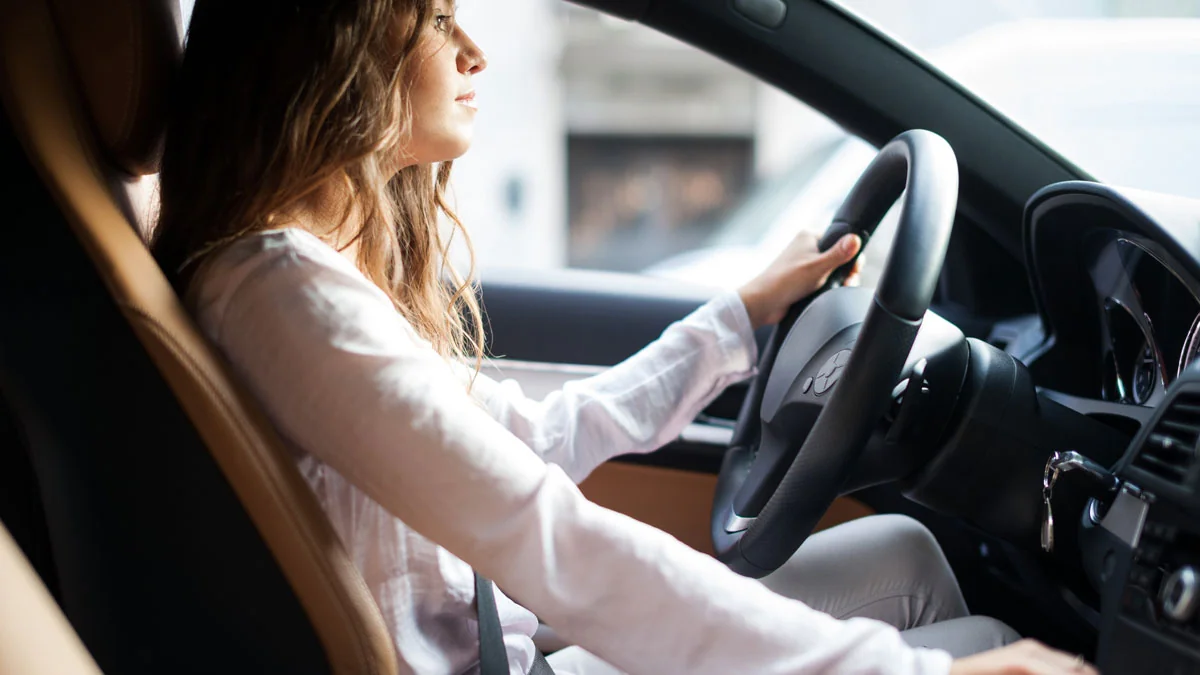 Studie: Frauen sind die besseren Autofahrer