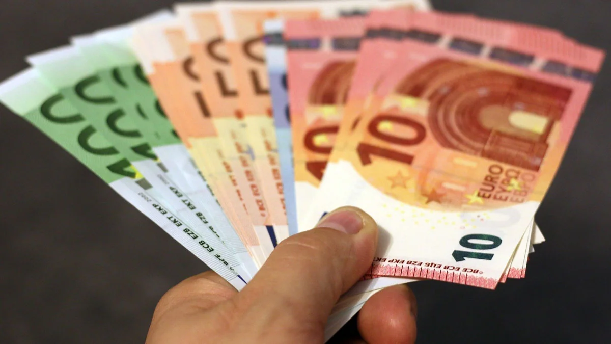 bis-zu-395-000-euro-gehaelter-der-ard-chefs-veroeffentlicht