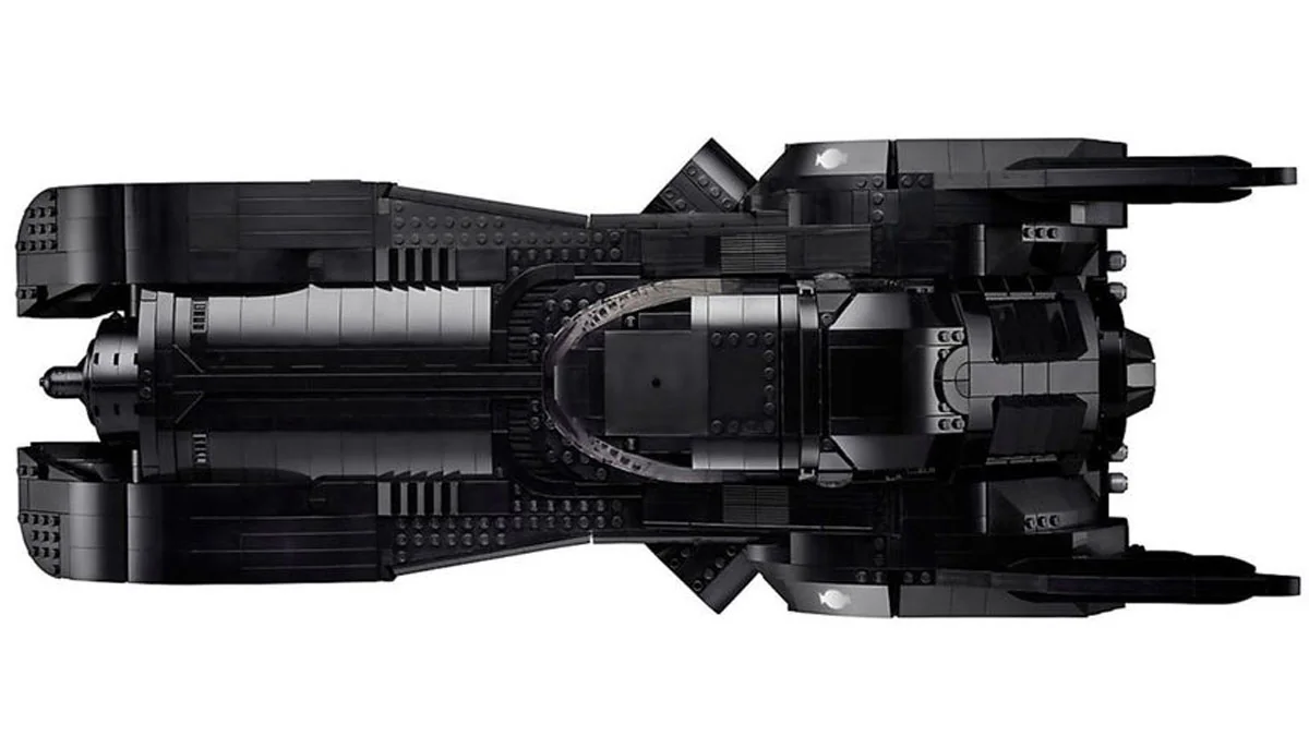 LEGO veröffentlicht Retro-Batmobil als Bausatz mit 3.306 Einzelteilen