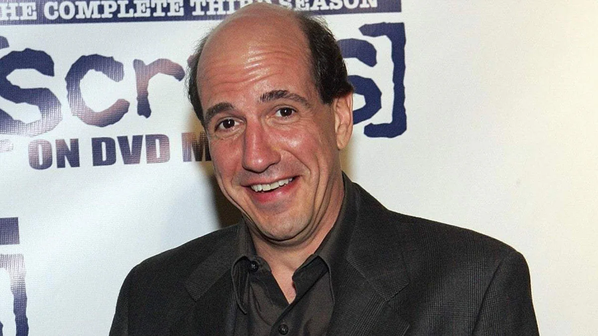 Sam Lloyd: Anwalt Ted aus der Serie „Scrubs“ im Alter von 56 Jahren gestorben