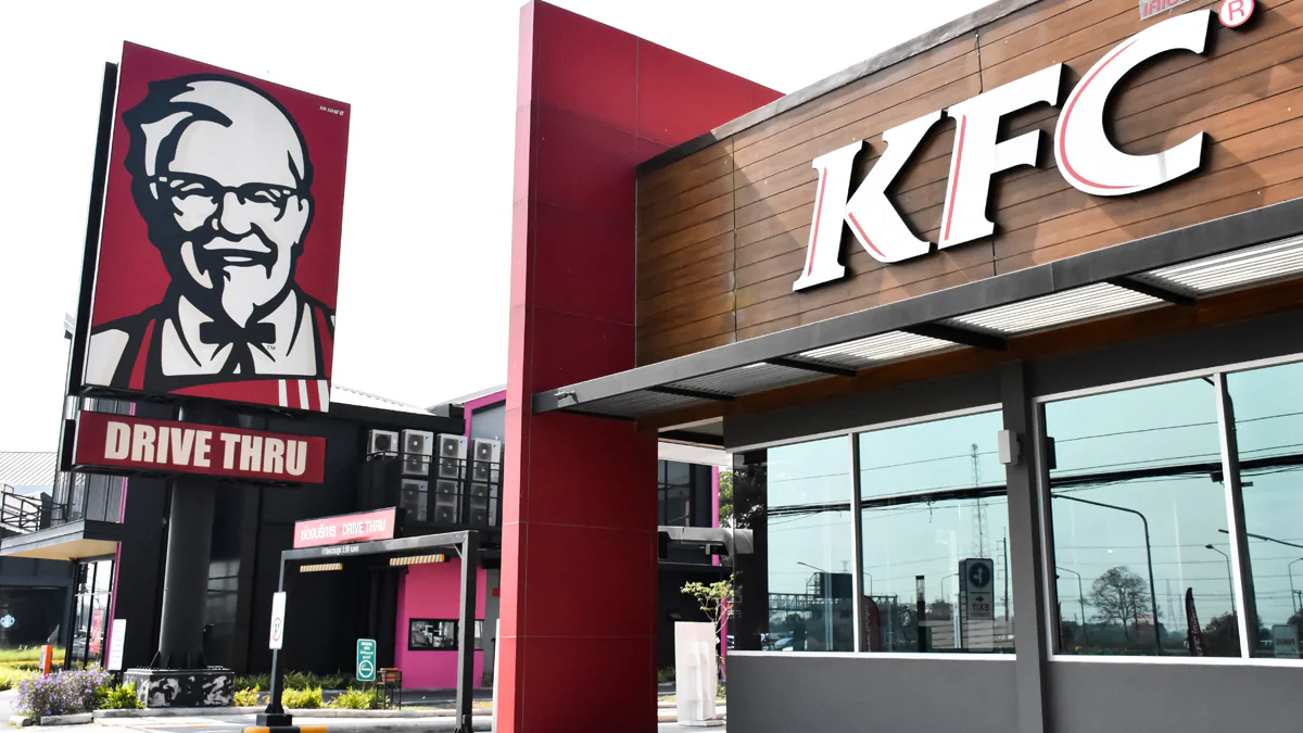 Hartes Urteil: Studenten betrügen KFC um 7.500 Euro