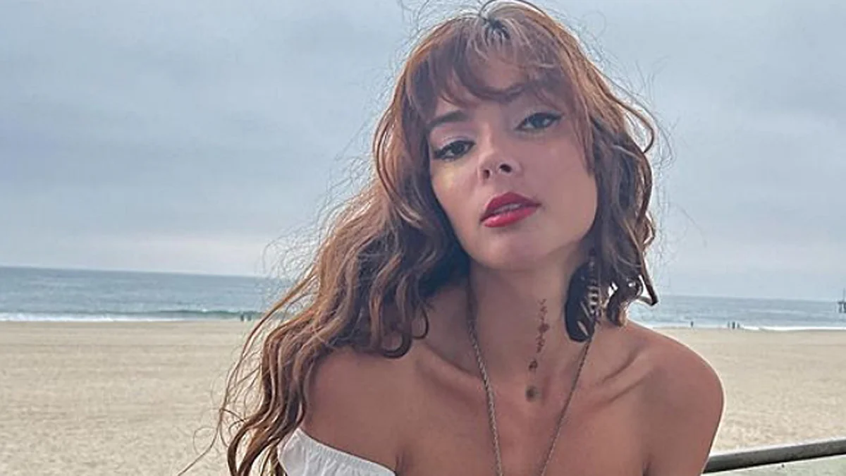 Mysteriöser Tod: Model Christy Giles von Maskierten vor Krankenhaus abgelegt