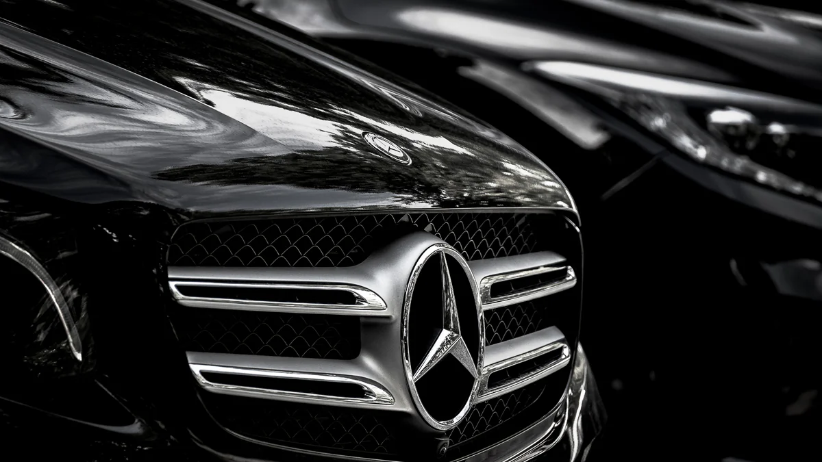 Headhunter enthüllt Gehalt von Daimler-Mitarbeitern