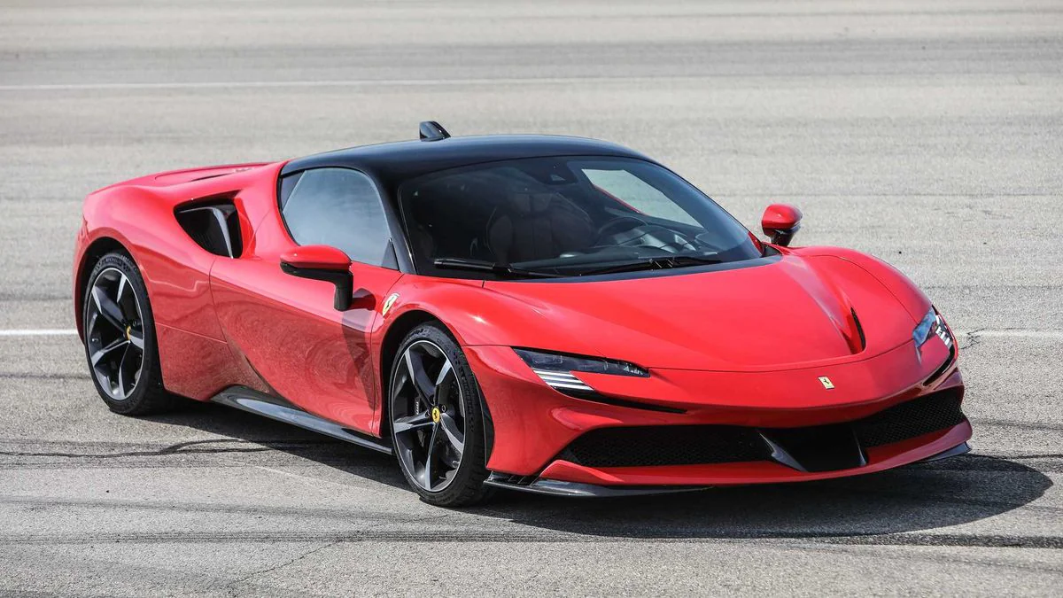 super-panne-ferrari-erlkoenig-beim-test-zu-schrott-gefahren