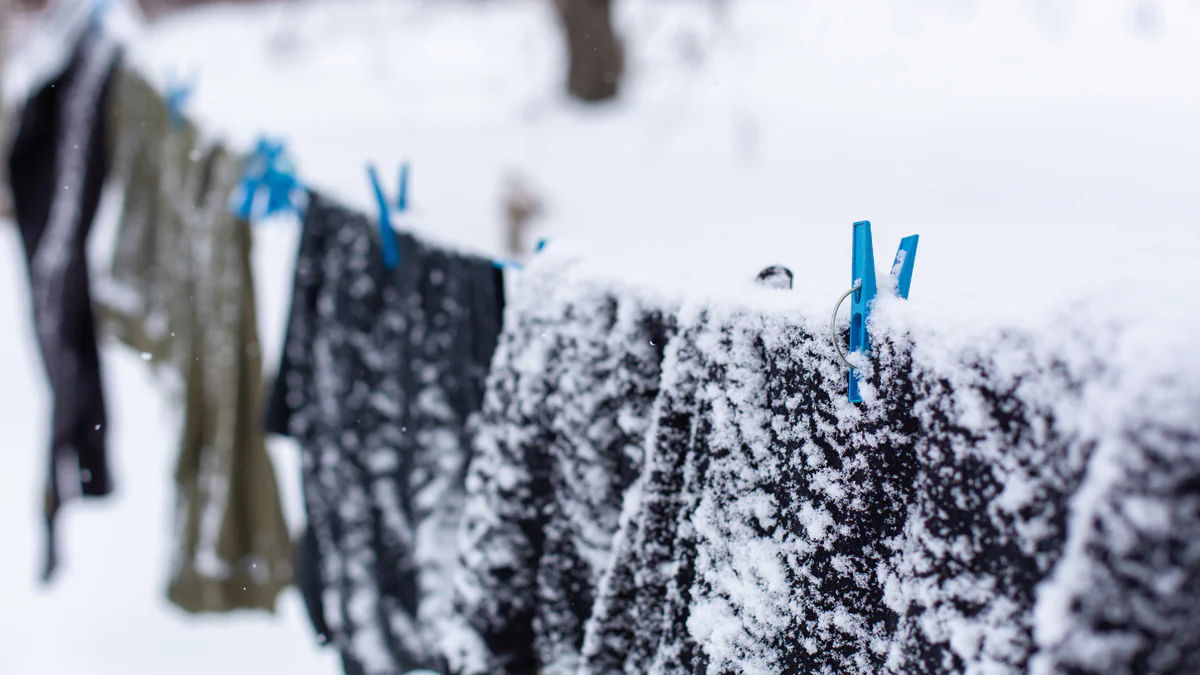 Wäsche trocknen im Winter: Deshalb sollte sie bei Frost draußen hängen
