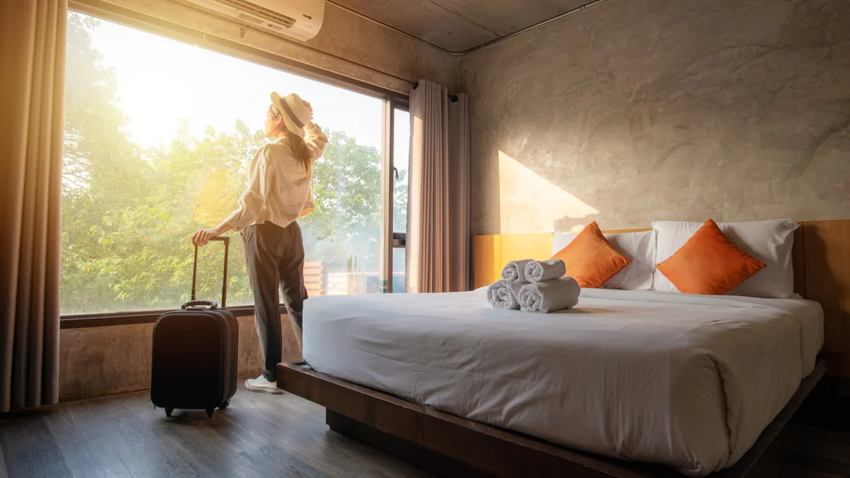Appell einer Hotelangestellten: „Trinkt besser nicht aus diesen Gläsern“