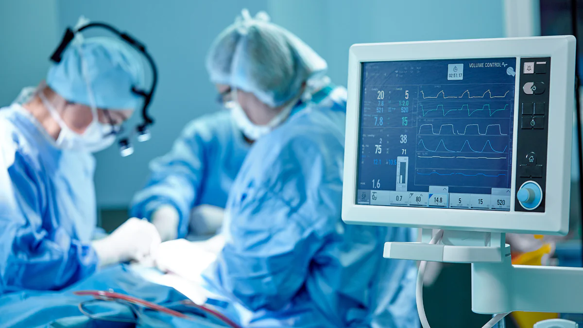 „Bahnbrechende Operation“: Ärzte transplantieren Schweineherz in Menschen