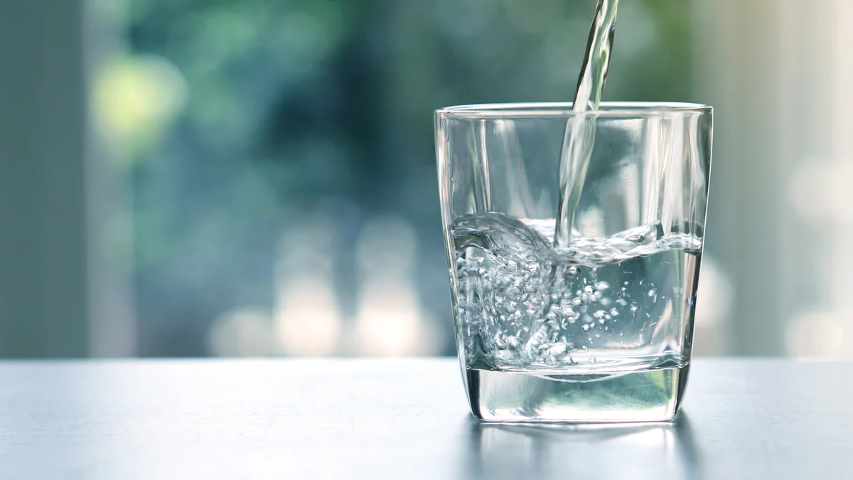 Reinigungsmittel in Volvic Mineralwasser: Diese Flaschen sind vom Rückruf betroffen