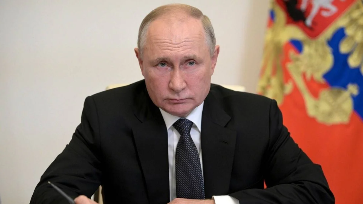 putin-soll-seine-geliebte-samt-uneheliche-kinder-in-der-schweiz-verstecken