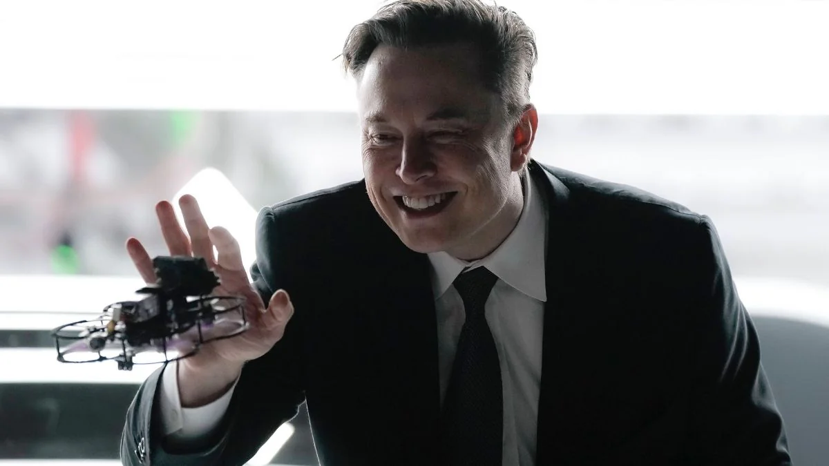 Nachtklub-Gründer und Soundcloud-Karriere: 10 verrückte Dinge über Elon Musk, die du noch nicht wusstest