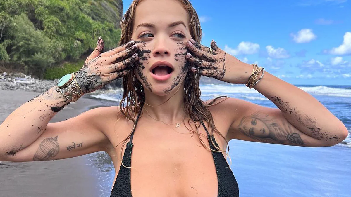 Heiße Instagram-Show: Rita Ora total versaut am Strand