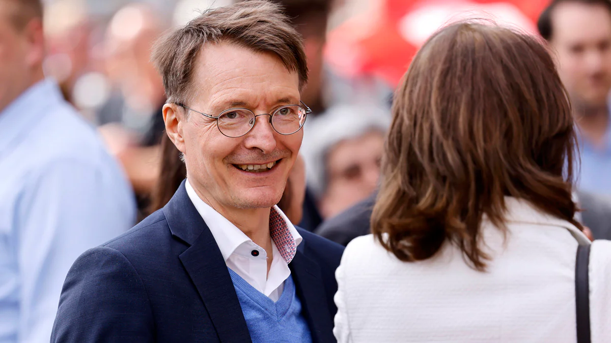 Gesetzliche Krankenversicherung: Lauterbach will Erhöhung der Beiträge 2023